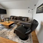 לינה וארוחת בוקר Haus Klement *